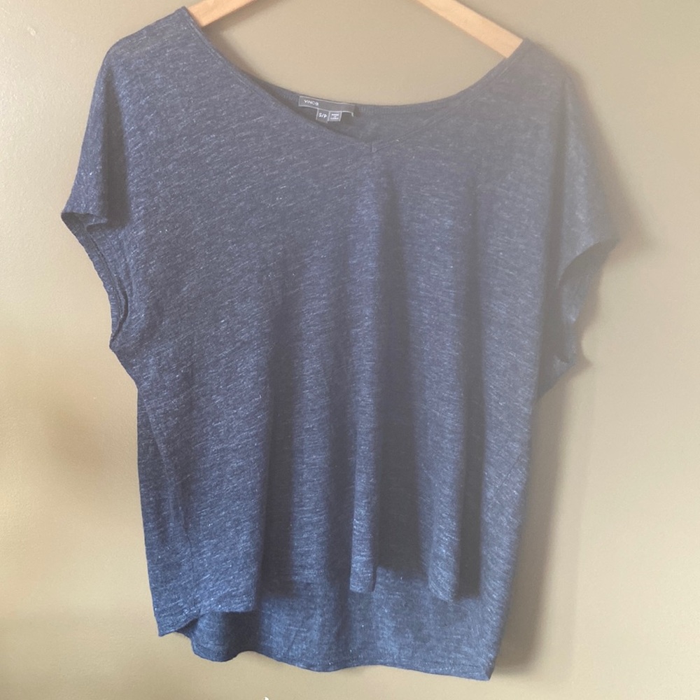 Vince. 100% linen tshirt